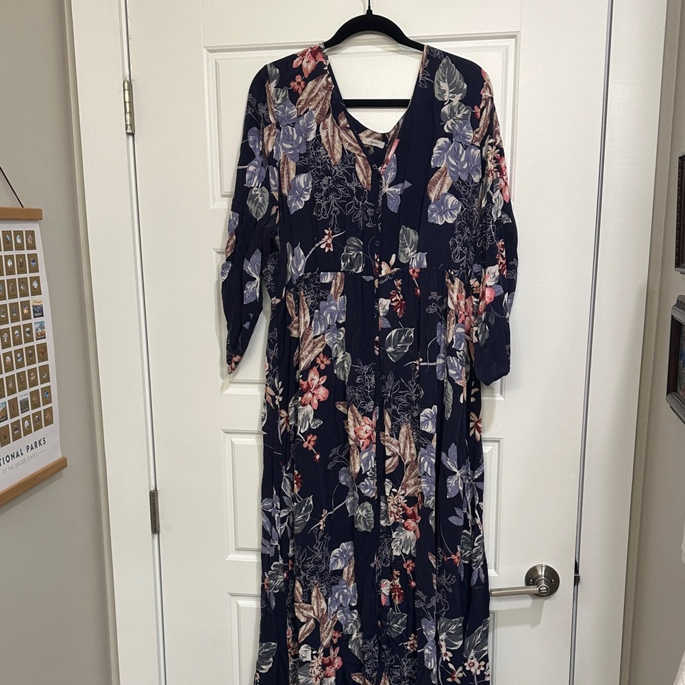 Soprano Dark Blue Floral Long Sleeve Dress